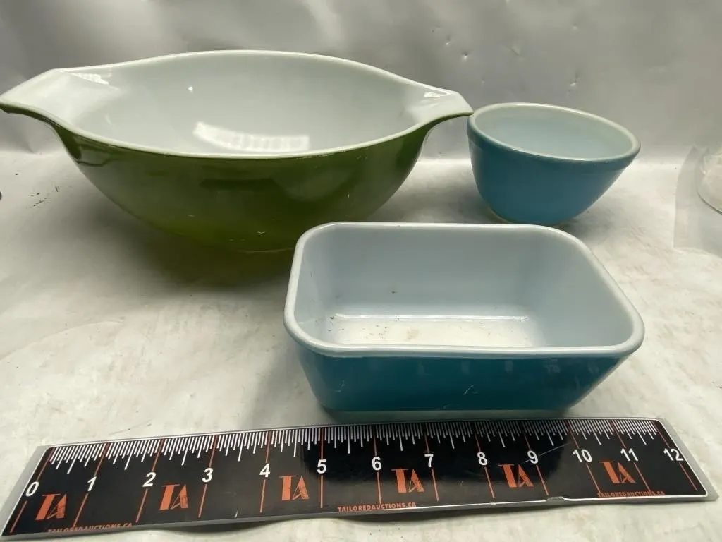Vintage Pyrex Cinderella Bowl, Blue Bowl & Loaf