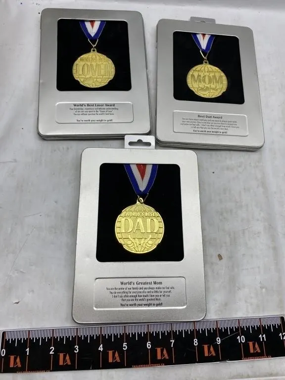 World's Best Dad/Mom/Lover Medal Award Set (3)