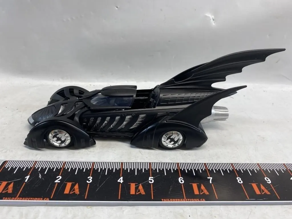 Batmobile Diecast Model Car (Jada Toys, 1:24