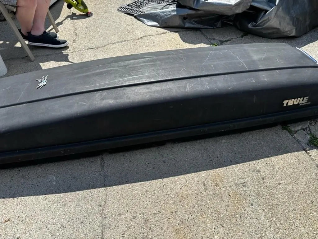 Thule Summit Roof rack carrier