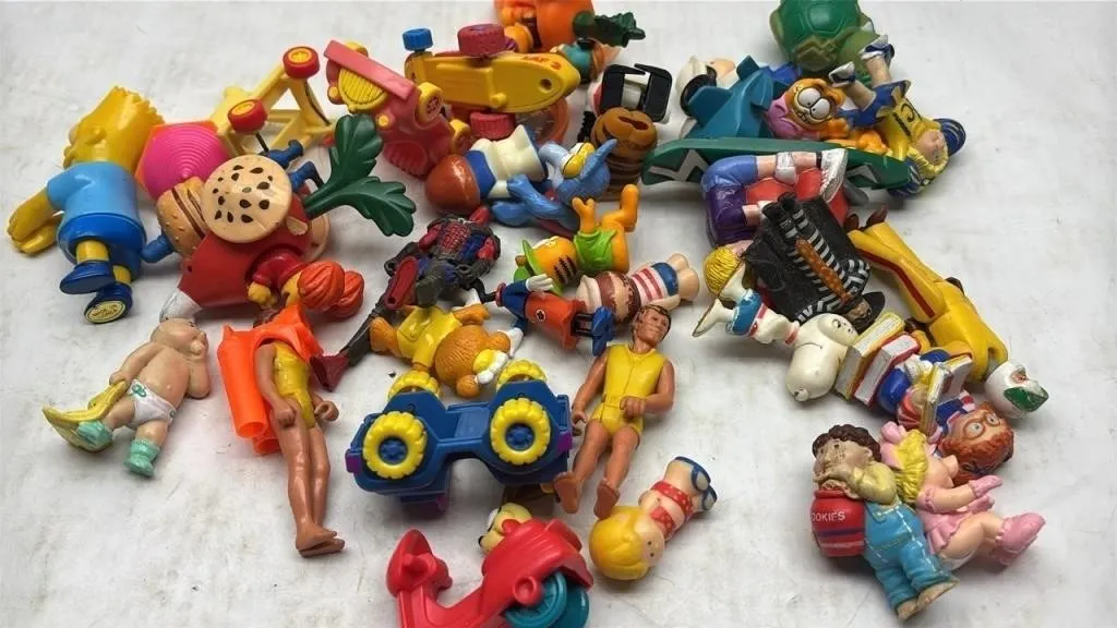 Vintage Toy Lot Cabbage Patch Garfield Simpsons
