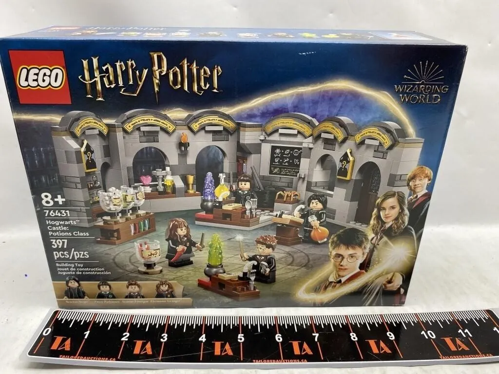 LEGO Harry Potter Hogwarts Castle: Potions Class