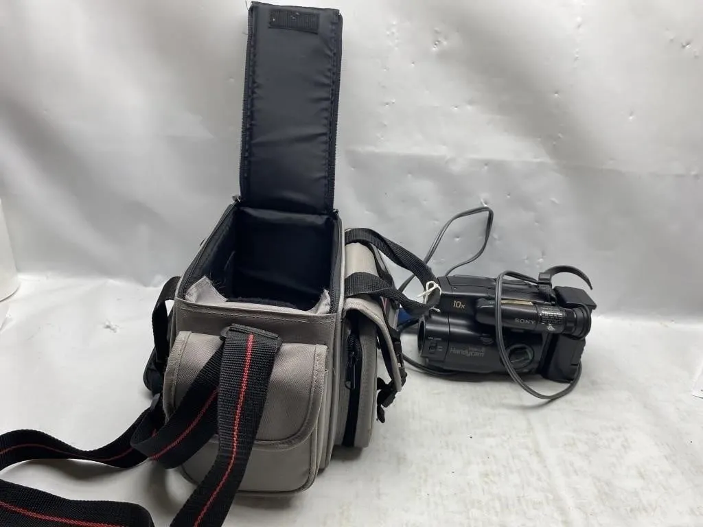 Sony Video8 Handycam Camcorder with Case &