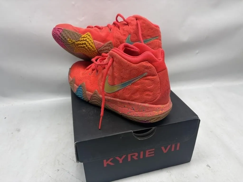 Nike Kyrie 4 'Lucky Charms' Basketball Shoes