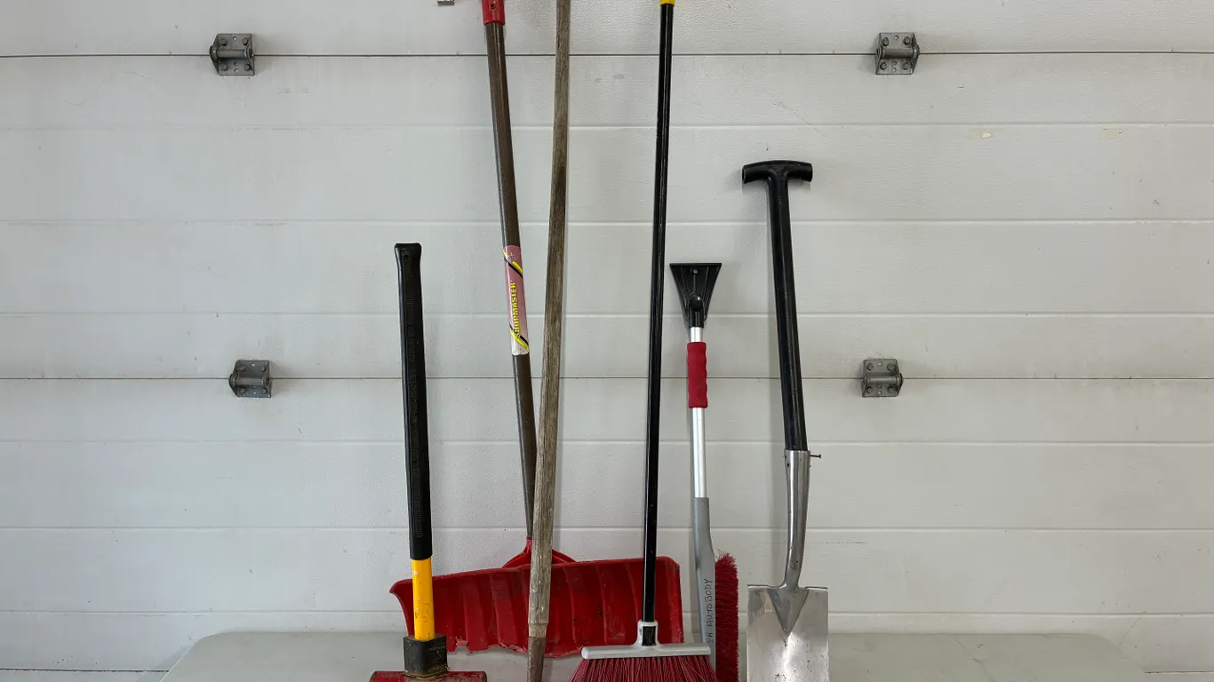 Shovels and Garden Tools