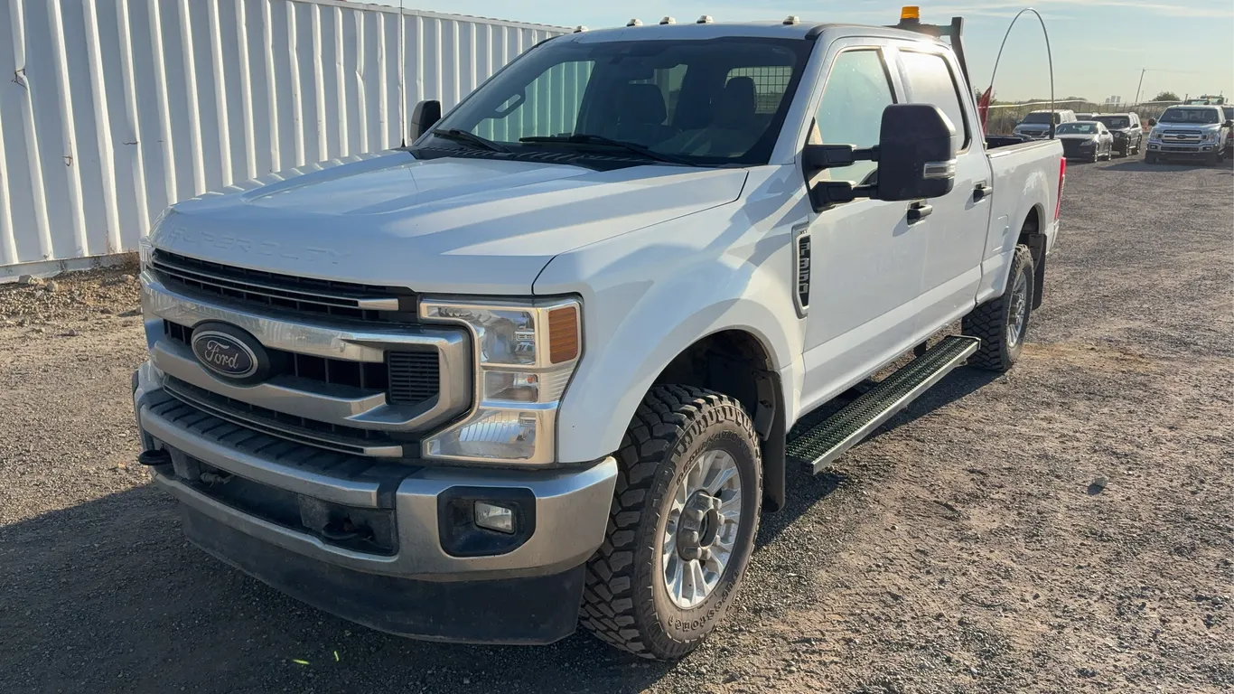 2020 Ford F-350 Super Duty 4x4 XLT 4dr Crew Cab 6.8 ft. SB SRW Pickup