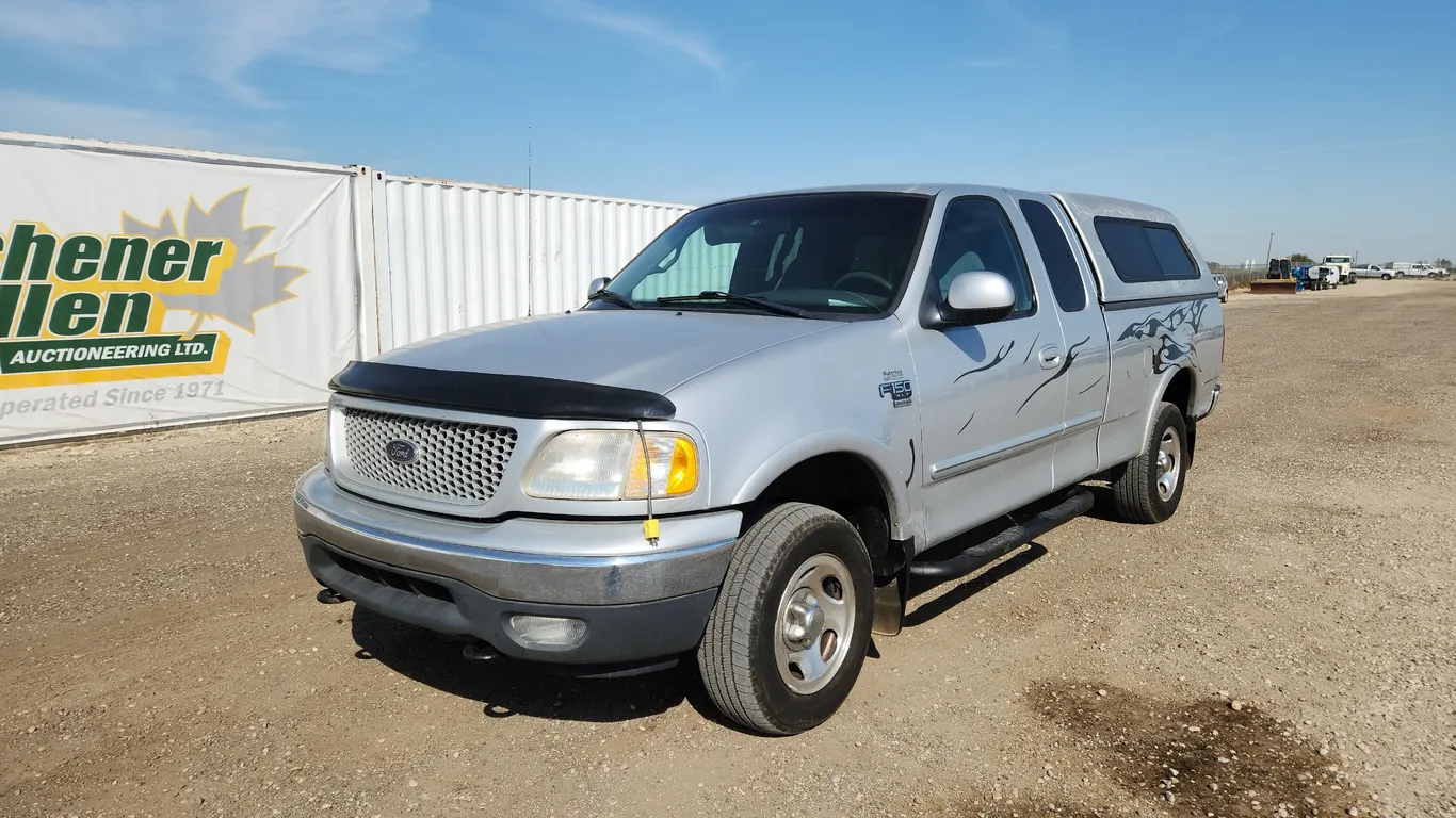 1999 Ford F-150 4dr Work 4WD Extended Cab SB