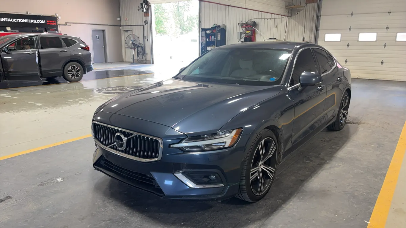 2022 Volvo S60