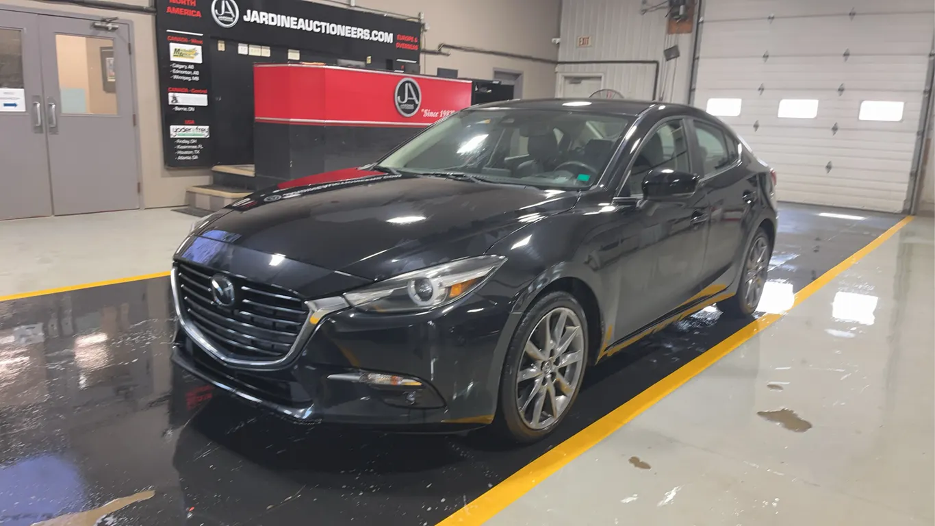 2018 Mazda Mazda3 Grand Touring 4dr Sedan 6A
