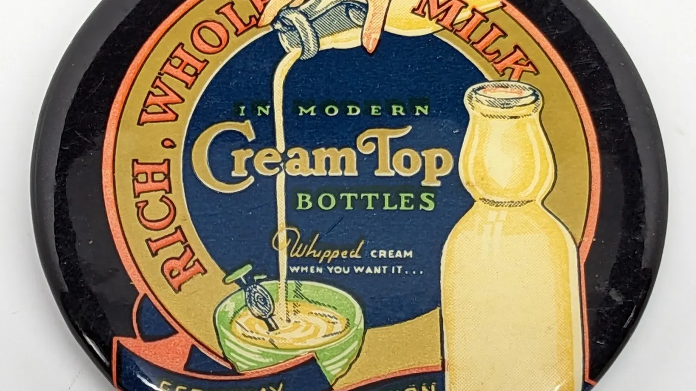 CREAM TOP MILK BOTTLE PINBACK BUTTON