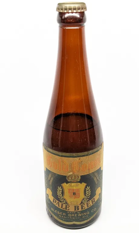 IRTP 12 OZ PAPER LABEL BOTTLE GOLD COAST PALE BEER BLESER BREWING MANITOWOC WISCONSIN