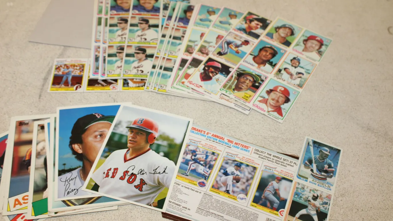 Baseball Cards & Ephemera