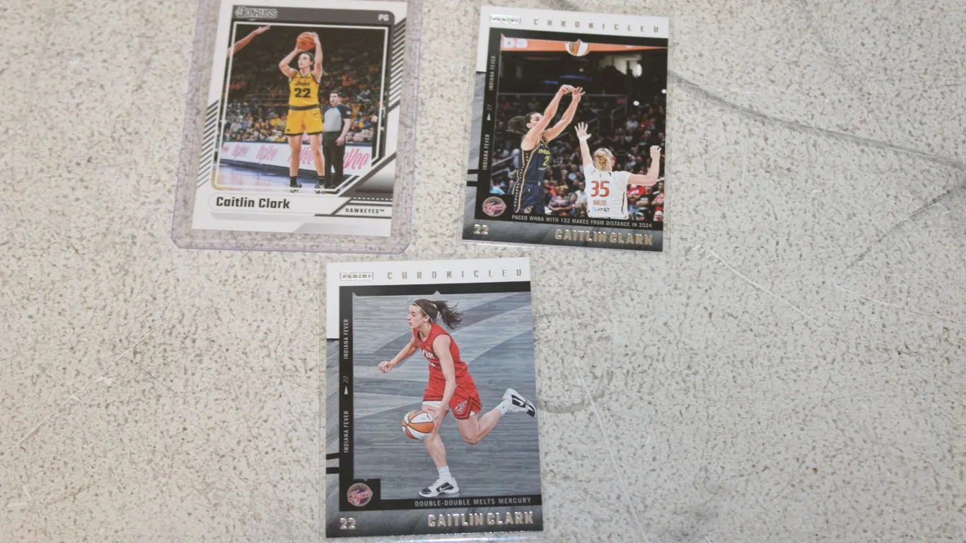 Caitlin Clark Cards