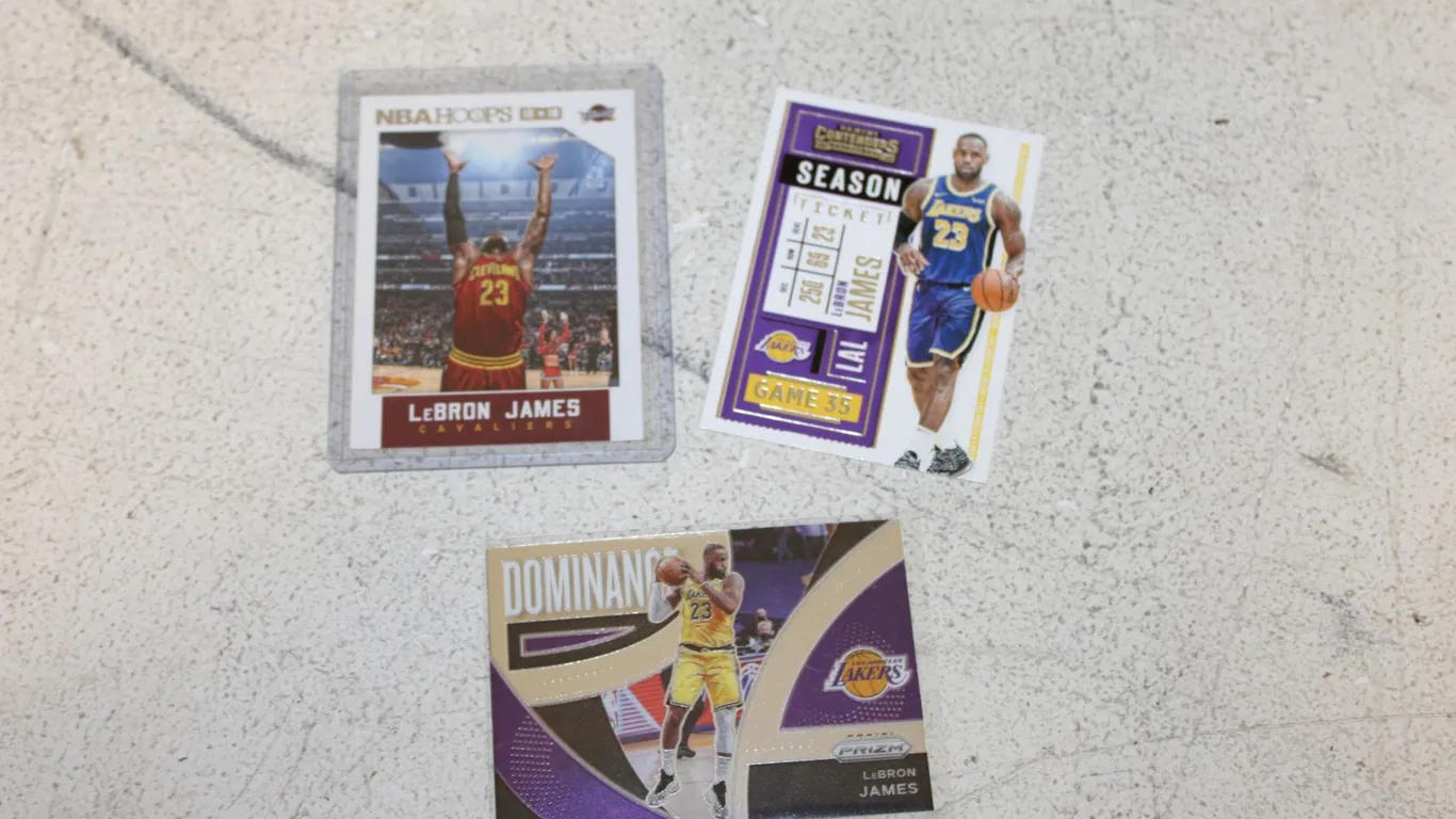 LeBron James Cards