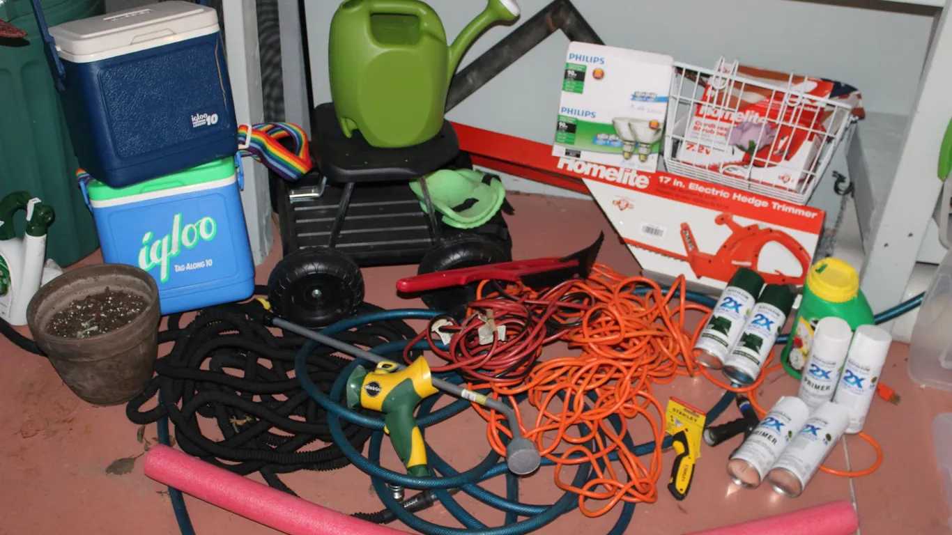 Lawn & Garden Supplies