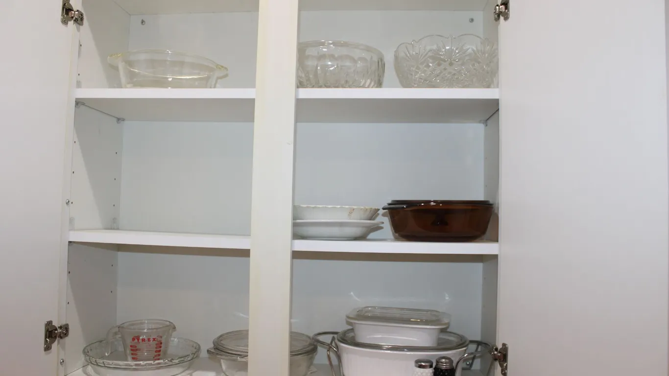 Pyrex, Corning Ware & Glass Serveware