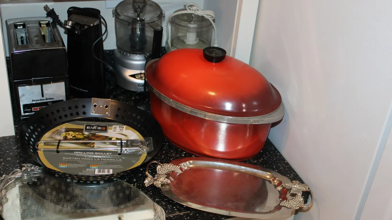 Cookware & Small Appliances