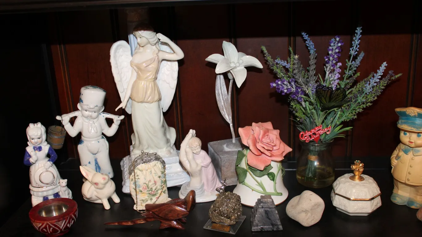 Figurines & Décor