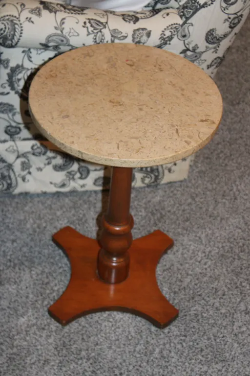 Pedestal Side Table