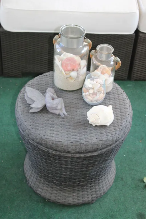 Seashell Décor & Patio Side Table