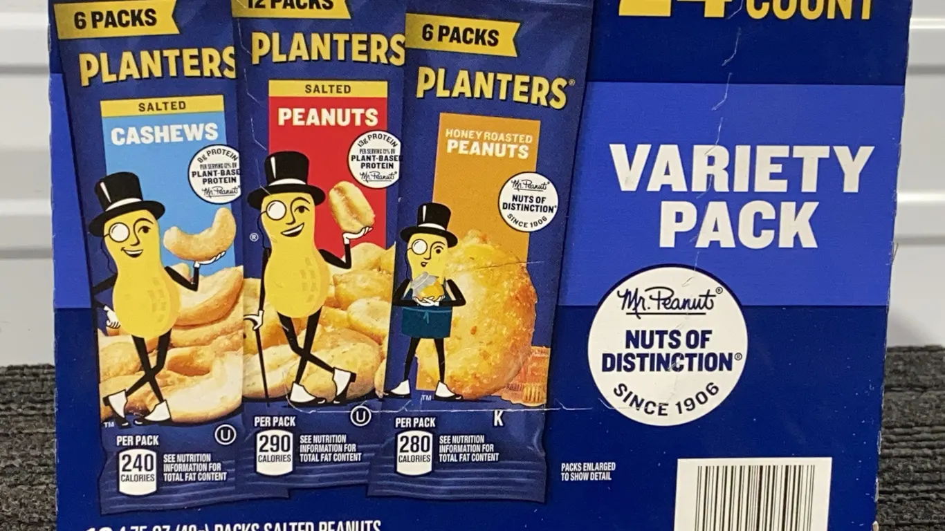 *NEW* Platers Salted Peanuts 48 Packs - Best By 2/2027