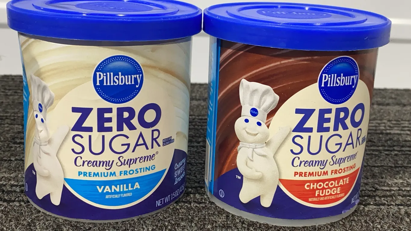 *NEW* Pillsbury Zero Sugar Frosting Bundle, Chocolate and Vanilla - Best By: 2/2027 & 3/2027