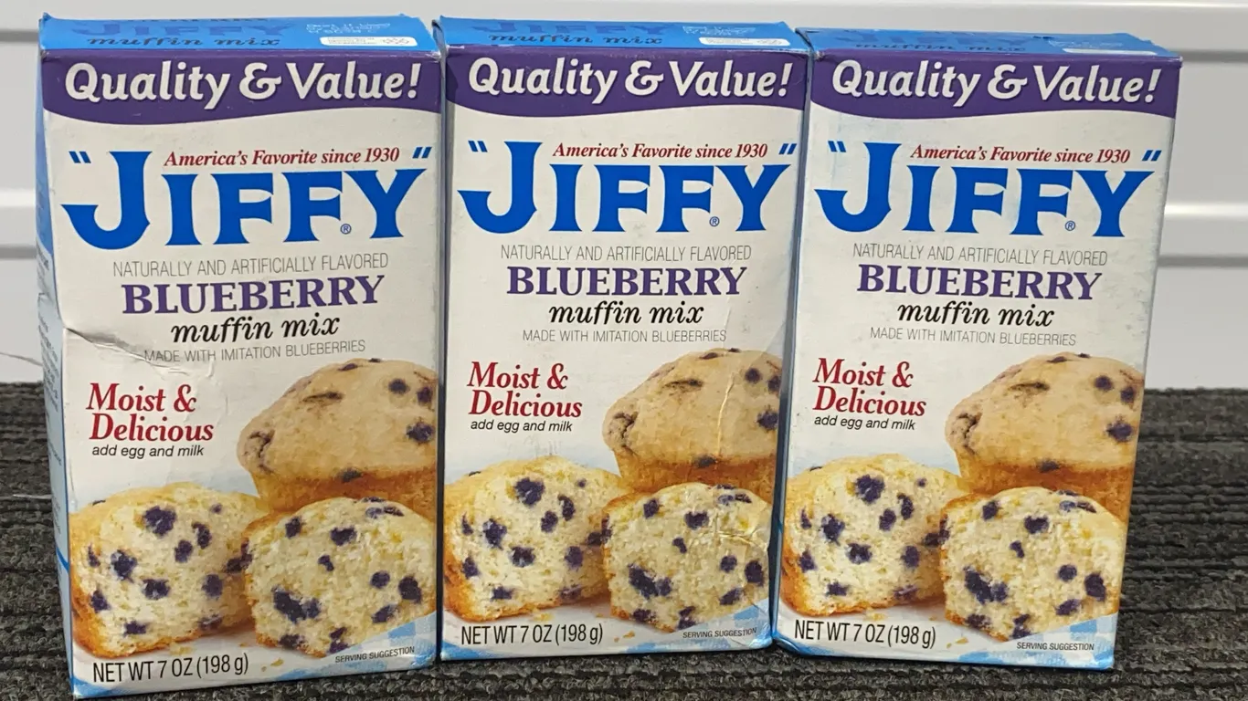 *NEW* 3 Pack JIFFY Blueberry Muffin Mix, 7 OZ - Best By: 3/2027
