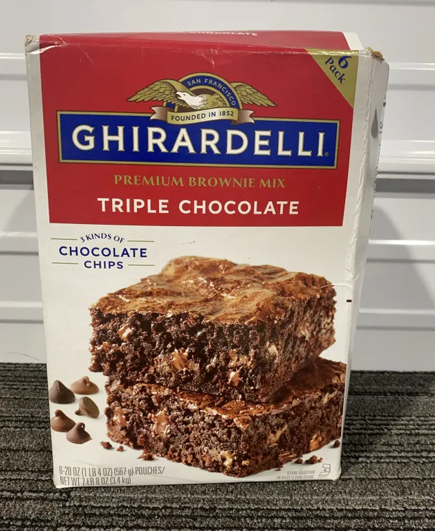 *NEW* Ghirardelli, Triple Chocolate Premium Brownie Mix, 6 Packs - Best By: 10/2027