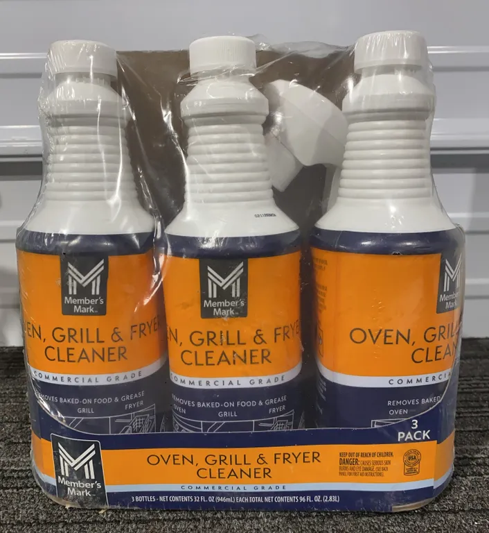 **NEW** Member's Mark Oven, Grill, & Fryer Cleaner Commercial Grade, 32 OZ Each