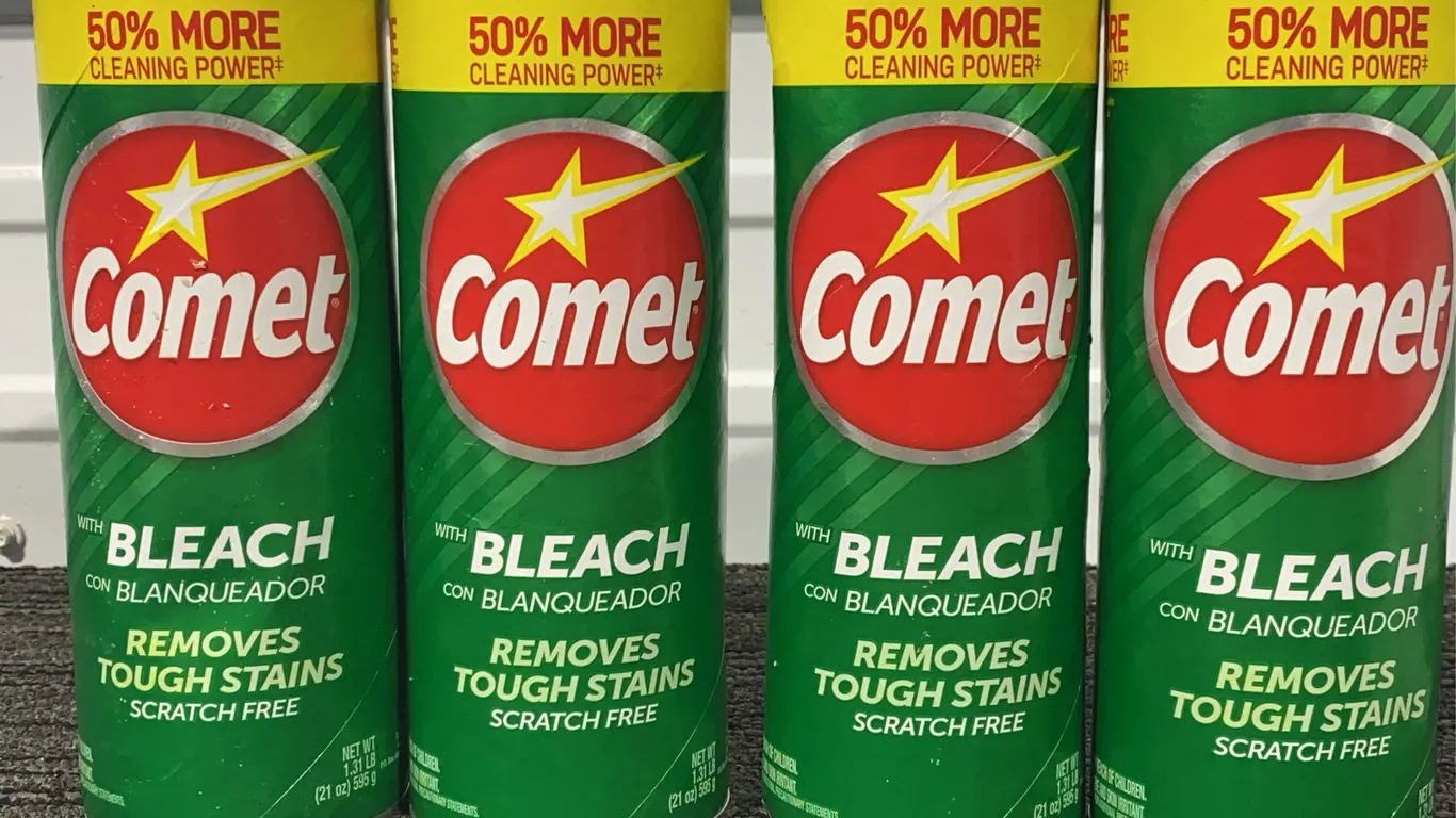 *NEW* 4 Comet w/ Bleach, 21 OZ Each