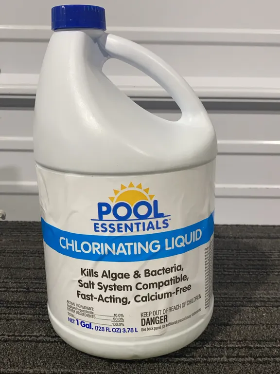 *NEW* Pool Essentials Chlorinating Liquid, 1 GAL