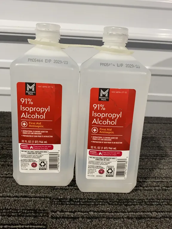 *NEW* 2 Member's Mark 91% Isopropyl Alcohol, 32 OZ Each - Best Buy 3/2029