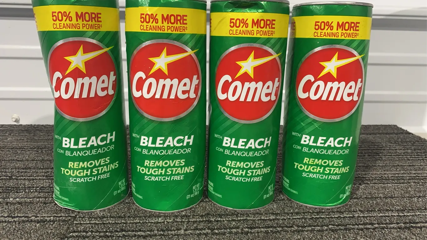 *NEW* 4 Comet w/ Bleach, 21 OZ Each