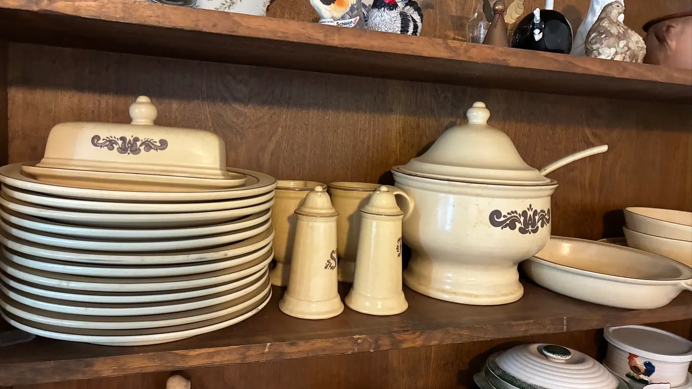 Pfaltzgraff Dish Set