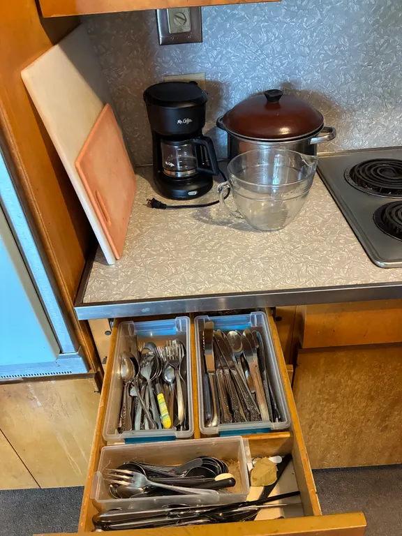 Housewares And Silverware
