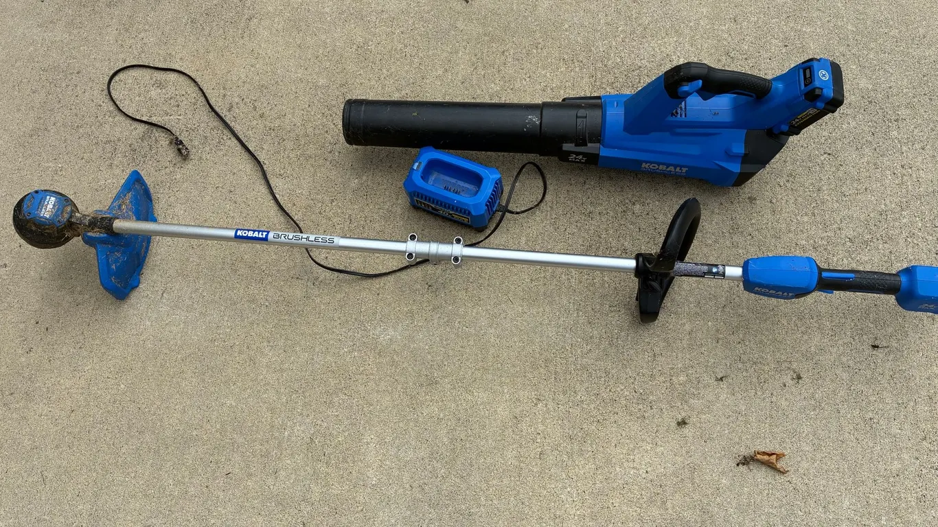 Weed Trimmer And Blower