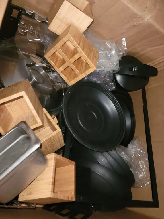Box of Assorted Restaurant & Food-Service Items