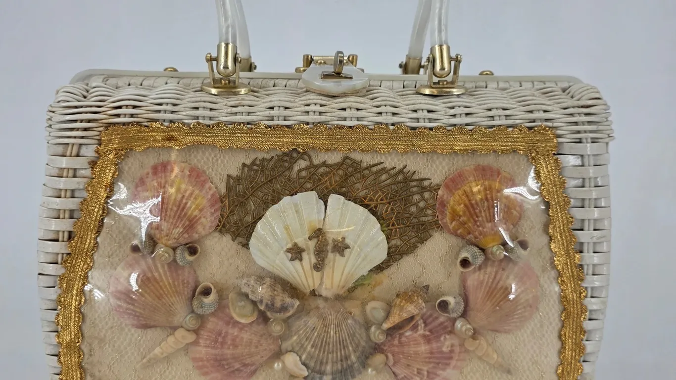 Seashell Atlas Ivory Wicker Purse Lucite Handle Vintage