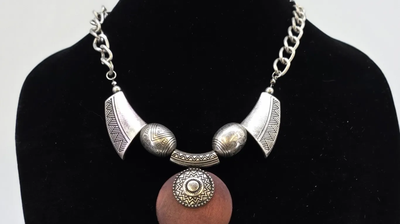 Statement Silver-Tone & Wood Pendant Necklace – Etched Tribal Boho Design