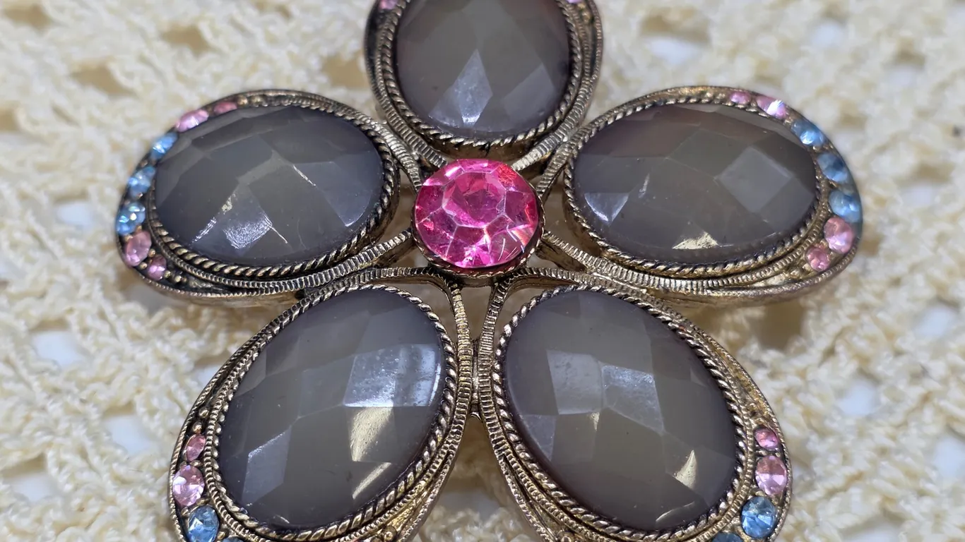 Large Flower Brooch Pendant Gray Pink Blue Rhinestones Gold Tone Statement Jewelry