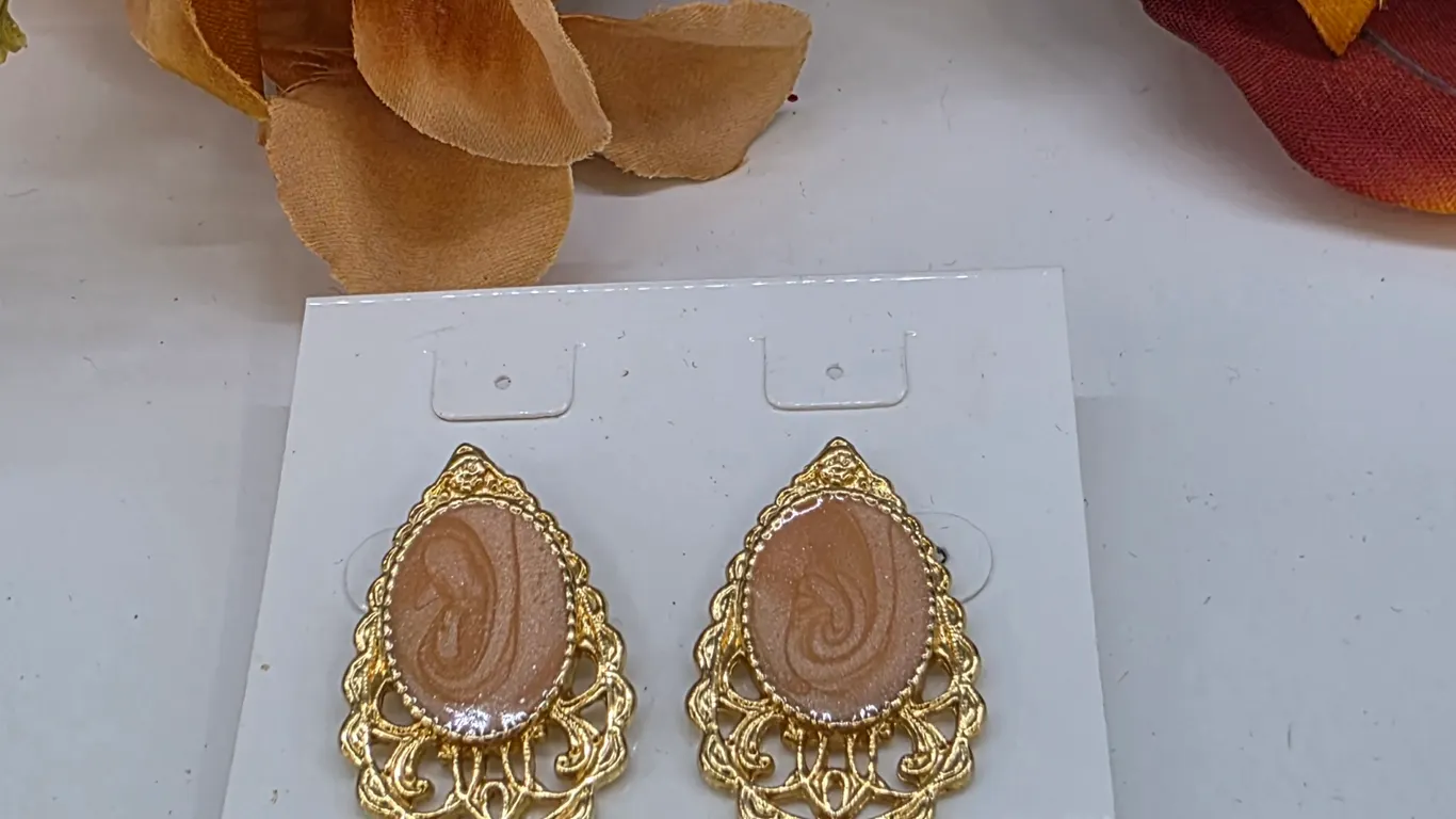 Gold Tone Filigree Peach Swirl Cabochon Pierced Earrings