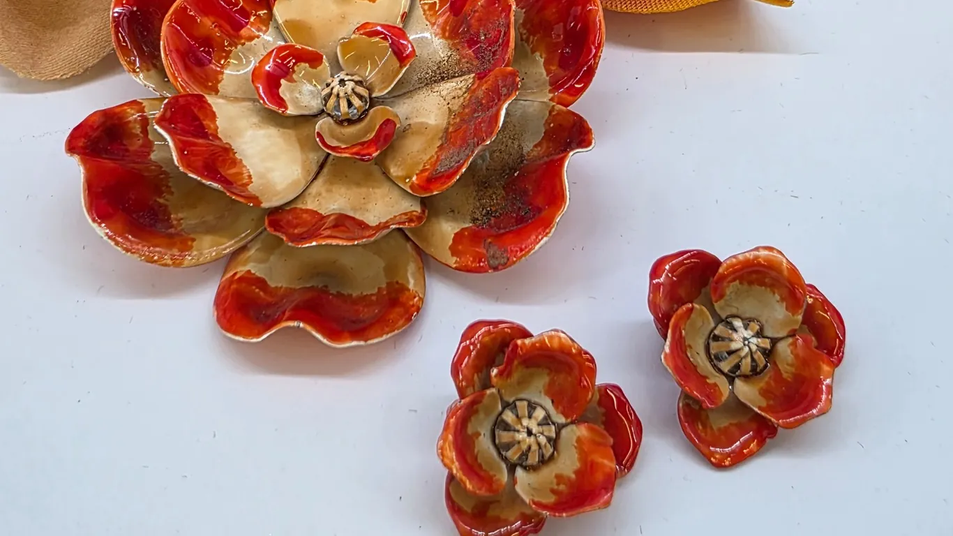 Vintage Red & Cream Enamel Flower Brooch & Clip-On Earrings Set
