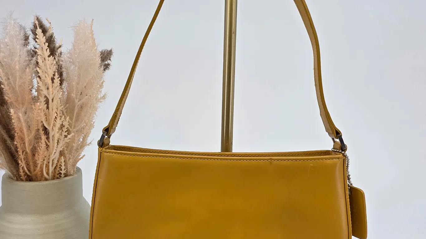 Vintage Mustard Yellow Genuine Leather Baguette Shoulder Bag Y2K Minimalist