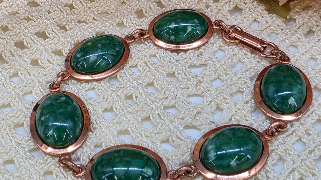 Vintage Copper Green Faux Jade Cabochon Link Bracelet