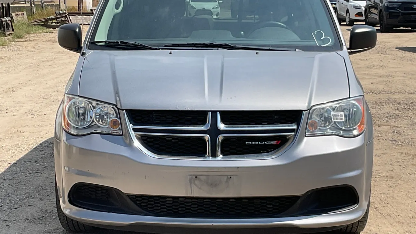 2013 DODGE GRAND CARAVAN VIN: 2C4RDGBG3DR712819 FWD