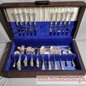 Towle Old Master Sterling Silver service. Ten - Four piece place settings which includes 10 each Dinner Forks, Dessert forks, Teaspoons and Knives. Ad