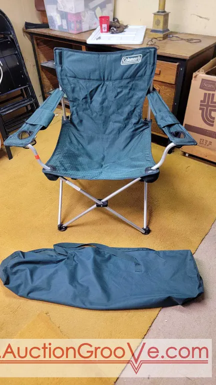 COLEMAN Folding Camp Chair. Rated up to 225 lbs. BC