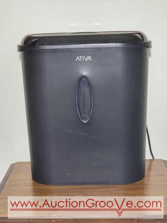 8 Sheet Ativa Paper Shredder. Works. BR3