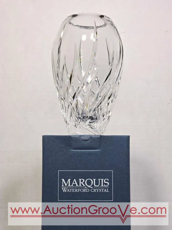 Wyndmere Marquis Waterford 7" Vase. K