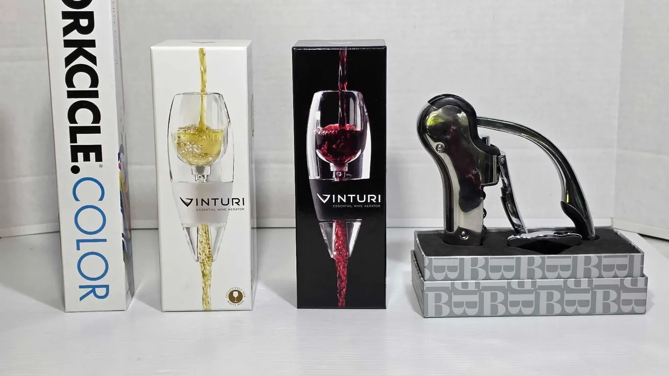 Vinturi Wine Aerators fir White and Red, Corkcicle and Bottle Opener. The opener is a little sticky. K
